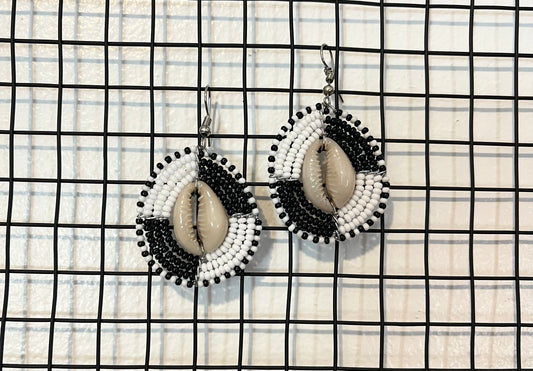 Black & White Beaded Earrings-1