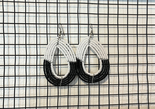 Black & White Beaded Earrings-4