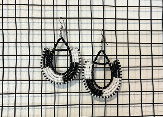 Black & White Beaded Earrings-2